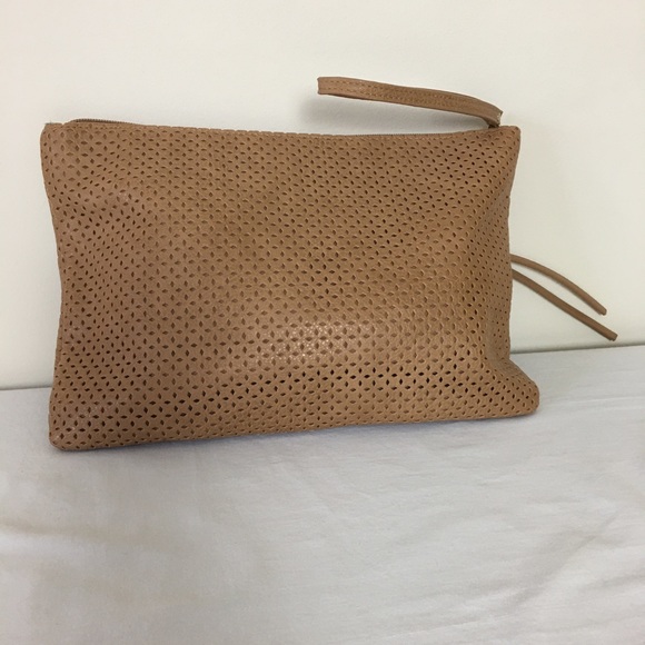 Clutch purse with zipper detail, tan color - Picture 8 of 9